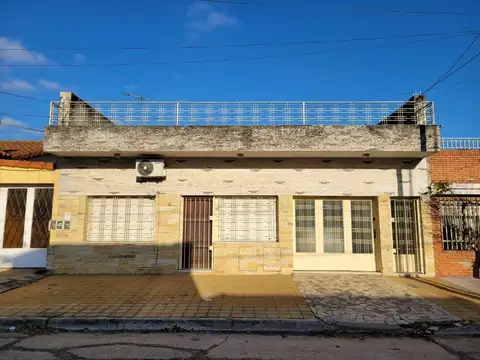 Casa - Venta - Argentina, El Palomar - Amato 1545
