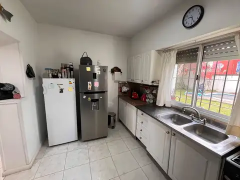 Casa 5 ambientes con 4 baños