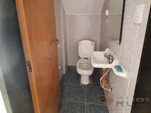 Depto Tipo Casa en Alquiler de 2 dormitorios
