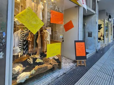 Local comercial en avenida santa fé al 1600