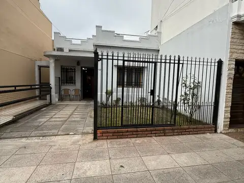 Pizarro 6800, Piso pb