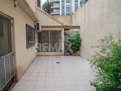Venta Casa Quilmes centro 4 ambientes cochera