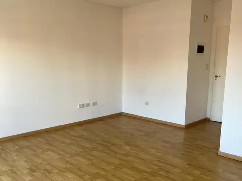 Departamento en Alquiler en Villa Pueyrredon, $ 700.000