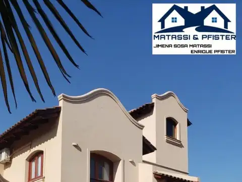 Casa 6 ambientes con 3 baños