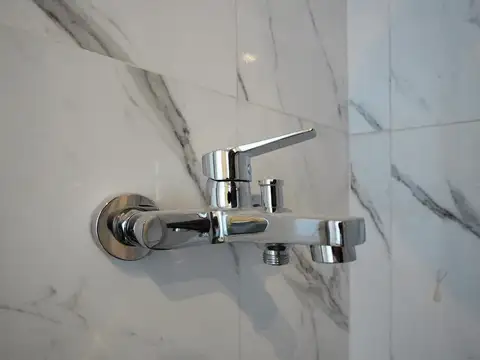 Venta Monoambiente con balcón aterrazado en Monserrat