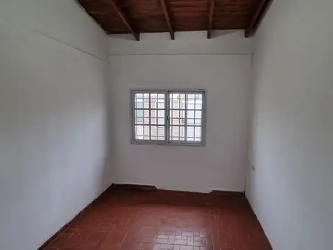 Casa en Alquiler en Fray Luis Beltran, $ 500.000