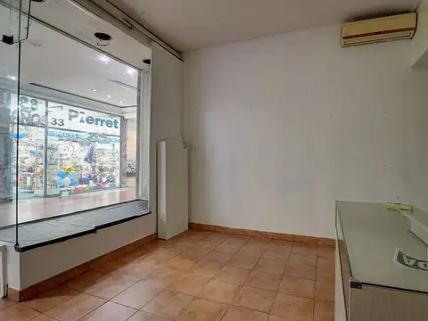 Local en Venta 51 años