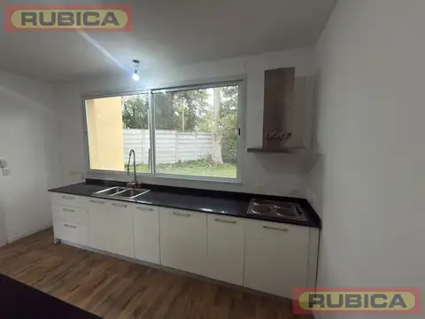 Casa en alquiler Barrio Magna