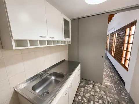 Local en Alquiler en Mendoza, $ 1.300.000