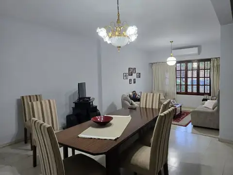 Casa en Venta en Burzaco, USD 150.000