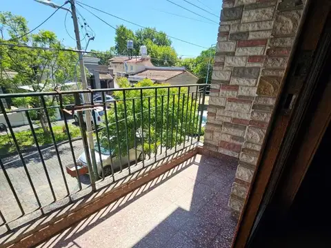 Depto Tipo Casa en Venta de 3 ambientes