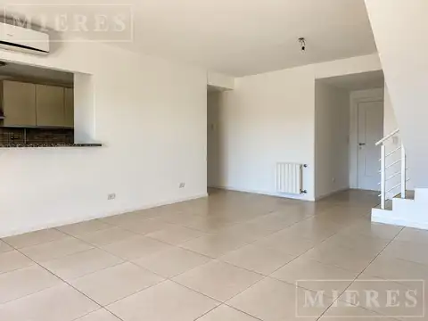 Departamento en Alquiler con 1 cocheras