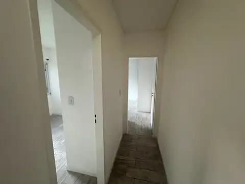 Departamento en Alquiler en Caseros, $ 850.000