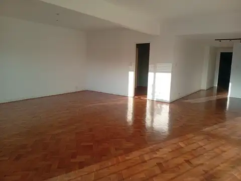 Departamento en Alquiler de 3 dormitorios