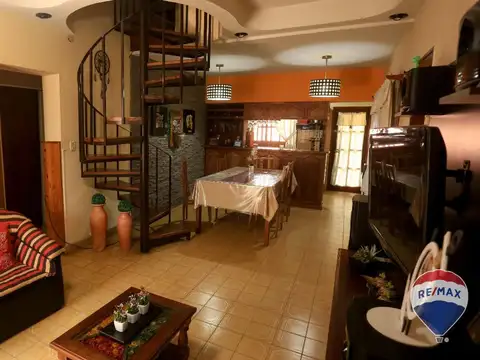 CASA EN VENTA EN LA UNION CON PISCINA Y PARQUE