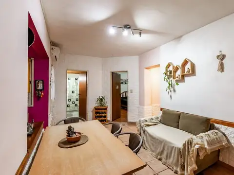 Depto Tipo Casa 5 ambientes con 1 baño