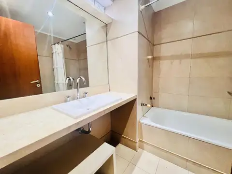 Departamento en Alquiler con 1 cocheras