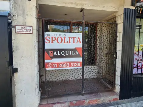 Local en Jose León Suarez