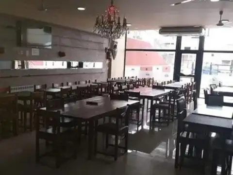 Local en Venta en Punta Mogotes, USD 2.800.000