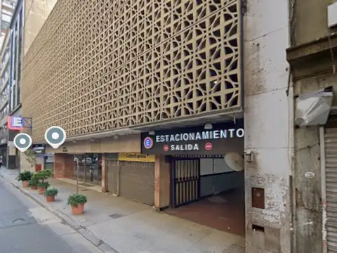 Venta cochera microcentro