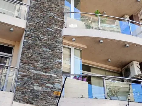 Alquiler DTO 3 AMB CON COCHERA WILDE CENTRO