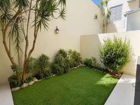 Depto Tipo Casa 2 ambientes con 1 baño