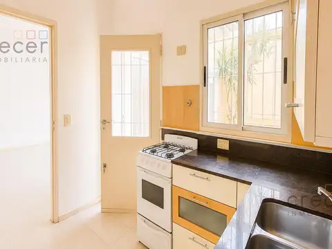 Depto Tipo Casa en Venta en Saavedra, USD 120.000
