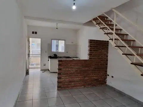 Departamento en Alquiler en San Andres, $ 700.000