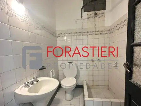 Depto Tipo Casa 2 ambientes con 1 baño