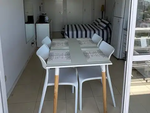 FLORES MONOAMBIENTE AMOBLADO