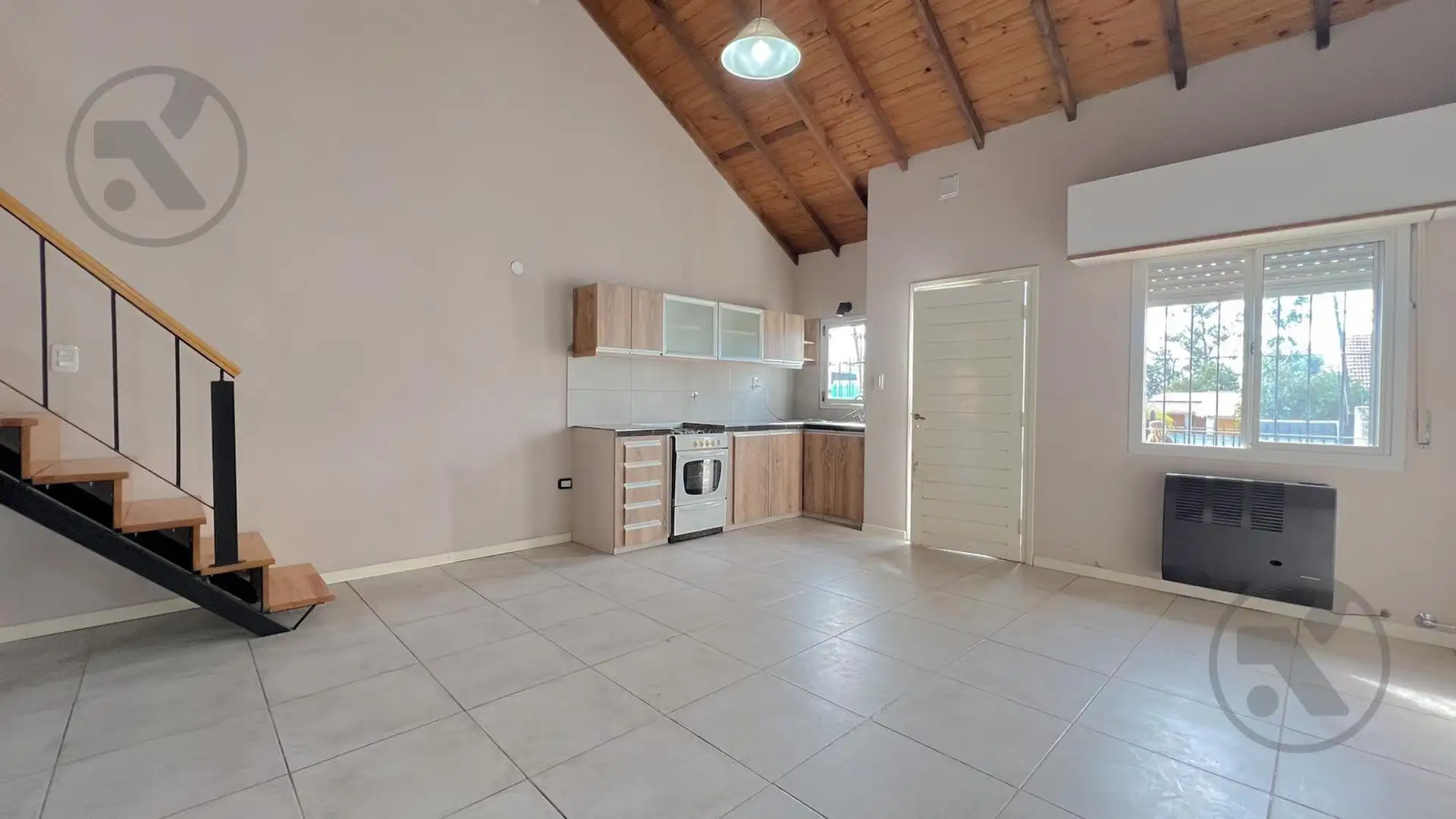 Duplex 3 amb. en Barrio Colinas de Peralta Ramos sobre lote de 283 m2
