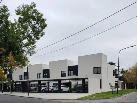 Depto Tipo Casa en Venta de 4 ambientes