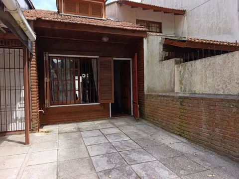 Depto Tipo Casa 3 ambientes con 1 baño