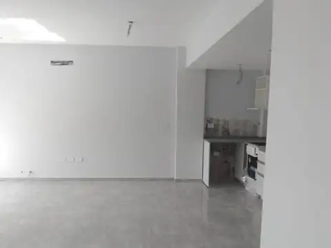 OPORTUNIDAD NUEVO VALOR: AMPLIOS DEPARTAMENTOS 2 AMBIENTES