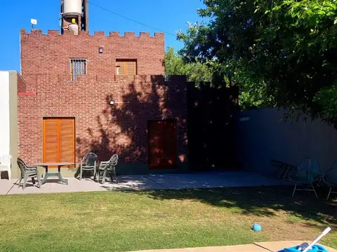 Casa en Venta con 1 cochera