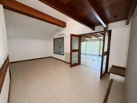 Casa en Alquiler de 5 dormitorios