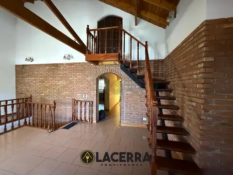 Depto Tipo Casa 4 ambientes con 2 baños