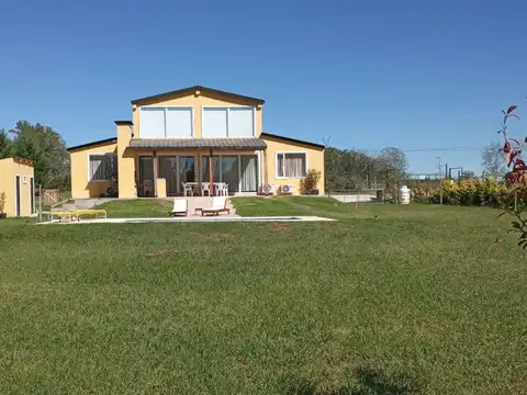 Chacras de la Reserva. 4 amb., pileta y quincho.