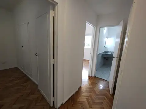 Avenida Córdoba  al 1800