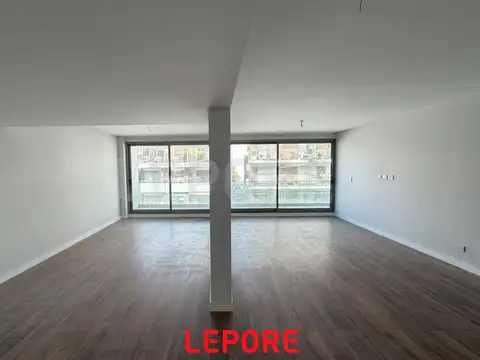 Cabello 3800, Piso 7