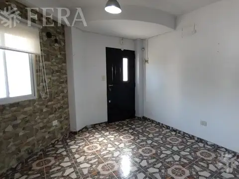 Depto Tipo Casa en Alquiler en Sarandi, $ 600.000