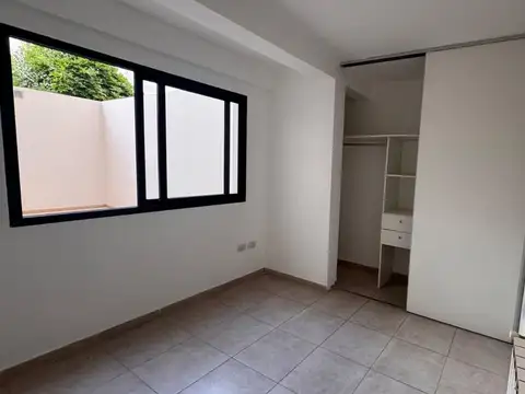 General Juan José Viamonte 300