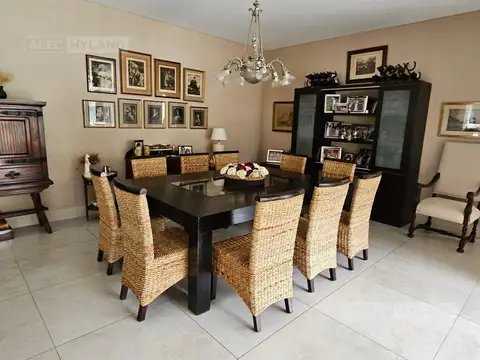 Casa en Alquiler de 3 dormitorios
