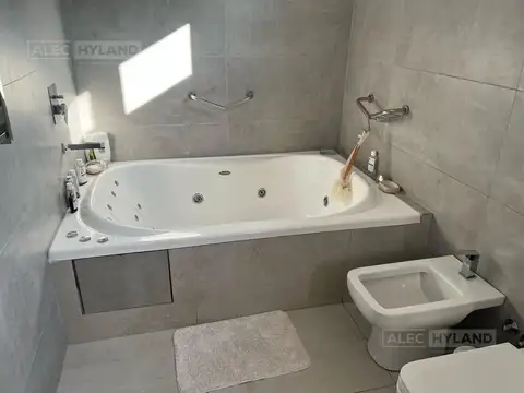 Casa en Alquiler al Norte
