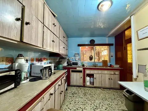 Venta de gran galpón y oficinas en Casavalle