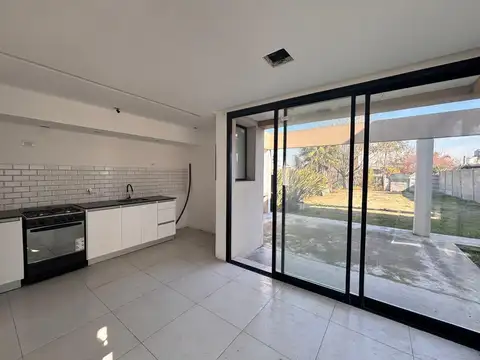 Duplex en venta a estrenar en Sicardi 12 y 667 posible apto banco