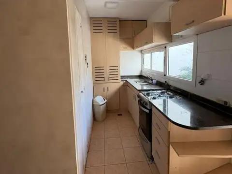 Departamento en Alquiler de 4 ambientes