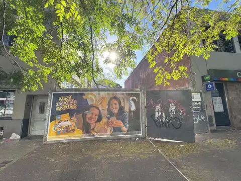 Excelente Terreno en Parque Avellaneda (ZONA COMERCIAL)