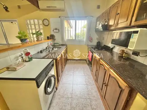 Casa - Venta - Argentina, Castelar - Navarro 1700