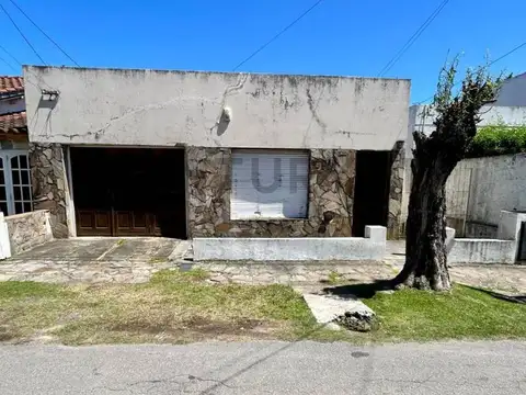 Casa en Venta en Manuel B Gonnet, USD 57.000